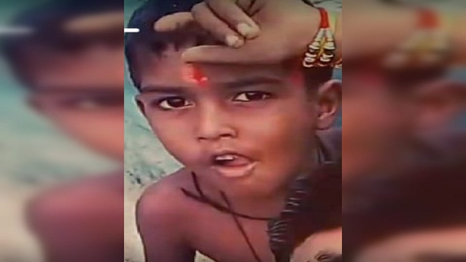 In Lodhi Colony two youths cut the throat of a 6-year-old child, police arrested both