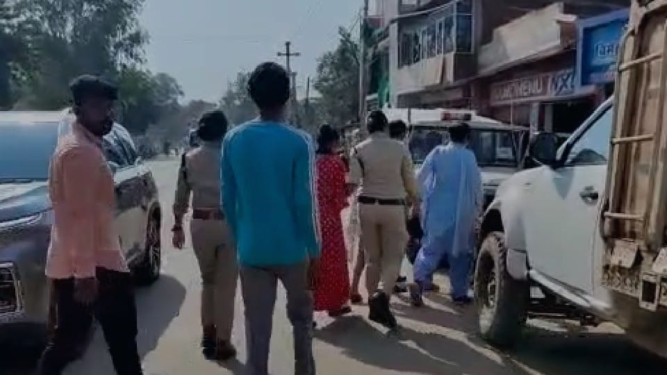 Police entered red light area, 6 minor girls were found in search