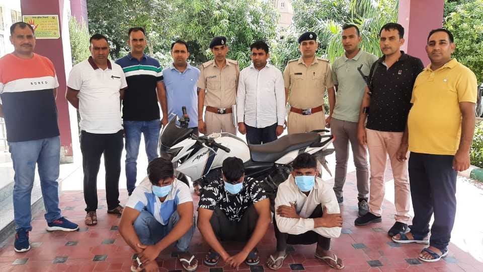 Police caught three including Deepak Tinu cousin in Bhiwani