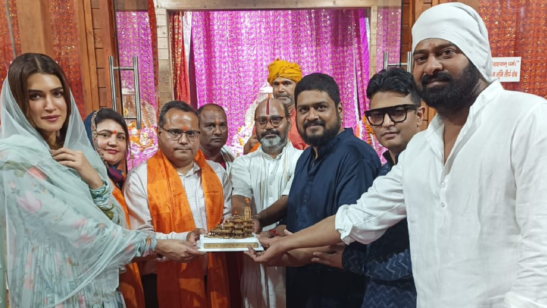 Adipurush Teaser Launch Prabhas Kriti Sanon Ram Mandir Ayodhya First Photos Of Garbhgrih Latest Update
