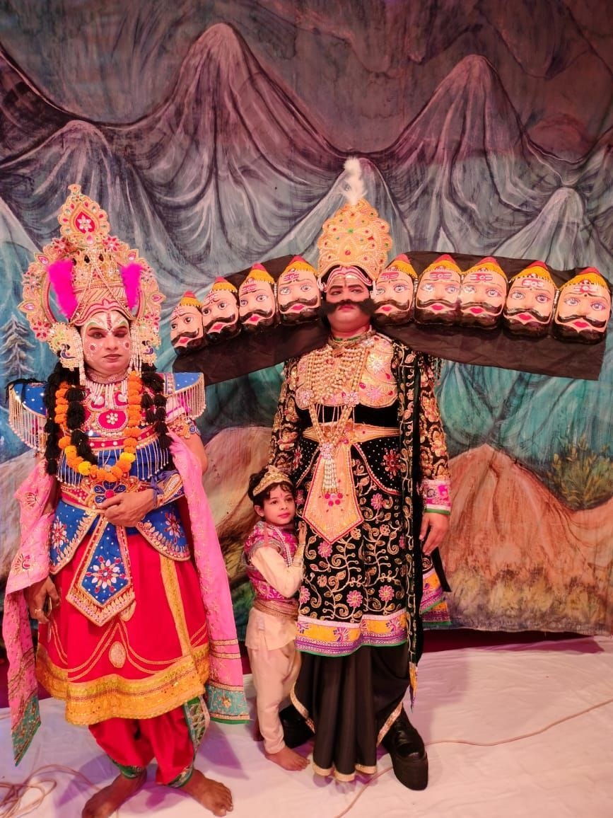 Two real brothers who dominated the world playing the role of Ram and Ravana