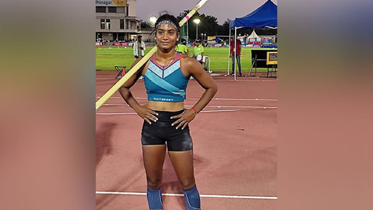 Rosy Meena Paulraj sets new national record in women's pole vault breaks surekha's eight years old record