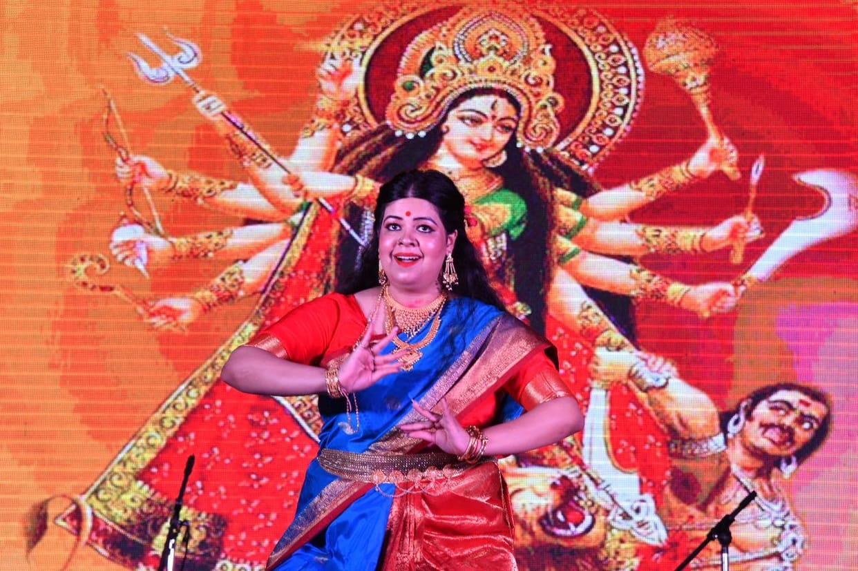 Mother killed Mahishasura, the spectators were thrilled