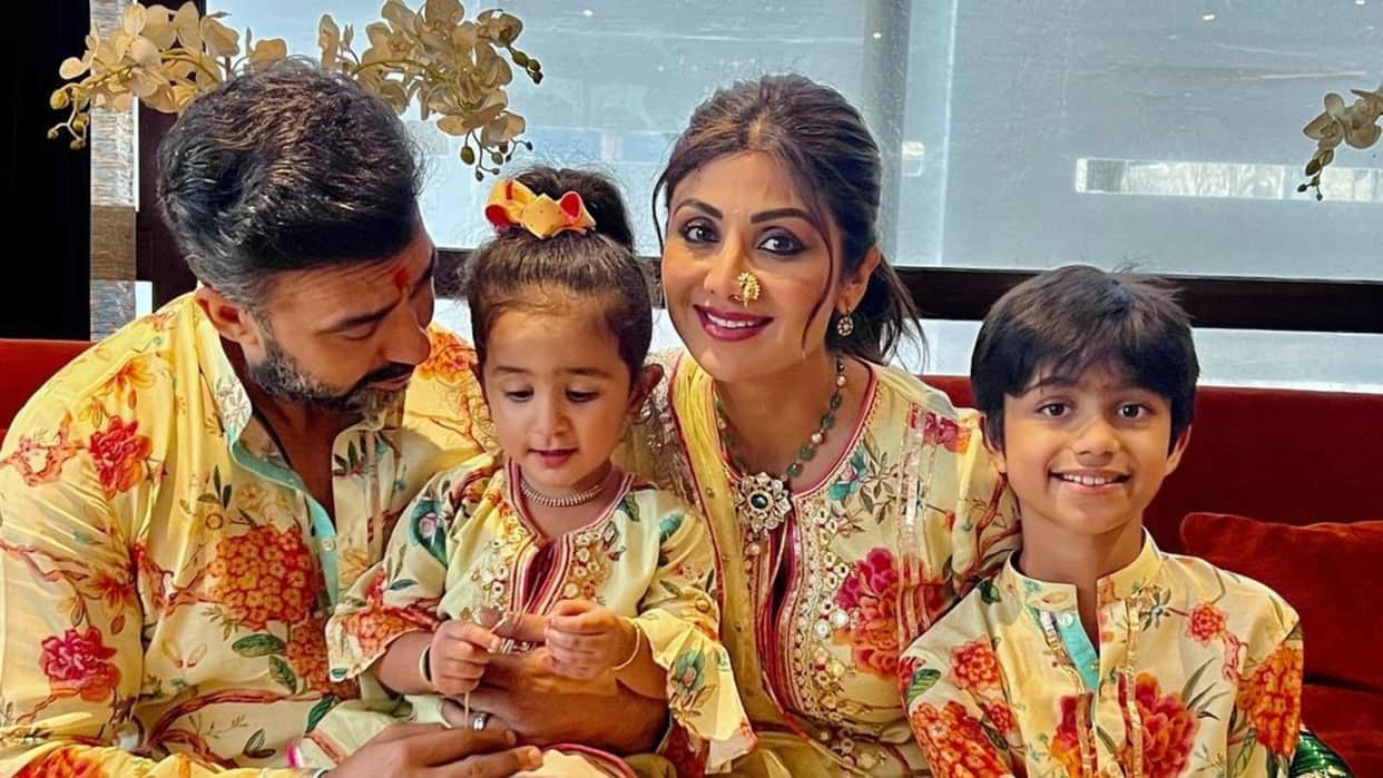 Shilpa Shetty Raj Kundra Performed Kanya Pujan at home with daughter shamisha and kids on durga ashtami 2022