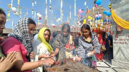 jammu Durga Ashtami Devotees gather at several temles of cities