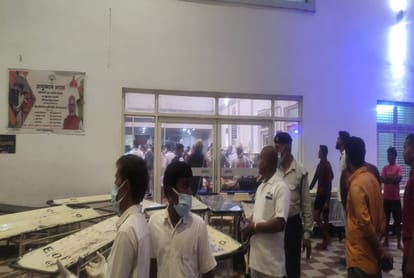 Durga puja pandal fire Bhadohi Two girls died again today now death toll reached 12