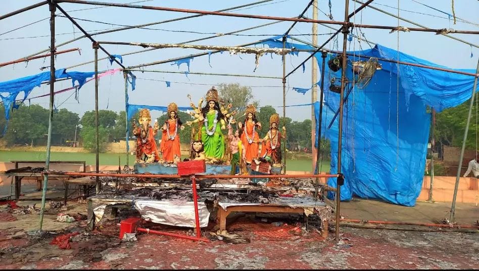Durga Puja pandal fire in Bhadohi Ground report only idol of Maa Durga remained