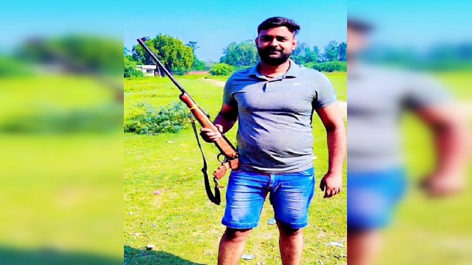 Video of young man with weapon goes viral, police engaged in investigation