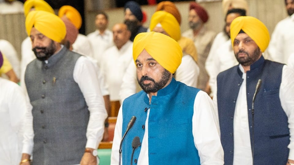 1766 retired Kanungo-Patwari to be kept on contract in Punjab