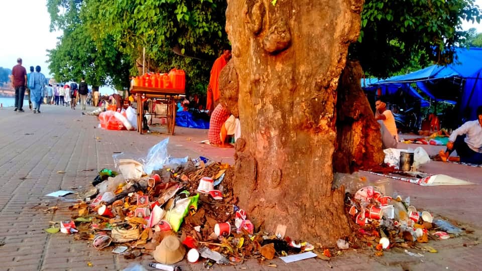 Swachh Survekshan 2022 Ganga Town Category: Garbage spread everywhere in Haridwar but got award photos