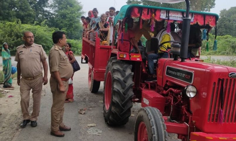 Tractor-trolleys became passenger vehicles, five seasons and 32 challans