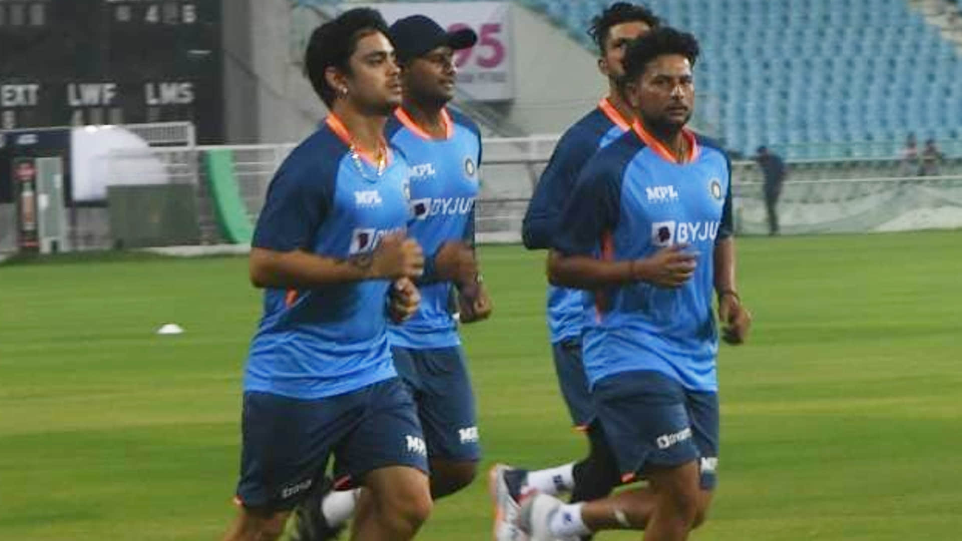 IND vs SA: Team India reached Lucknow for the ODI series, Shubman Gill, captain Dhawan were seen practicing
