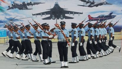 Indian Air Force Day 2023 Date History Significance And Importance In Hindi - Amar Ujala Hindi News Live - Indian Air Force Day 2023:आज मनाया जा रहा है भारतीय वायुसेना दिवस, जानें
