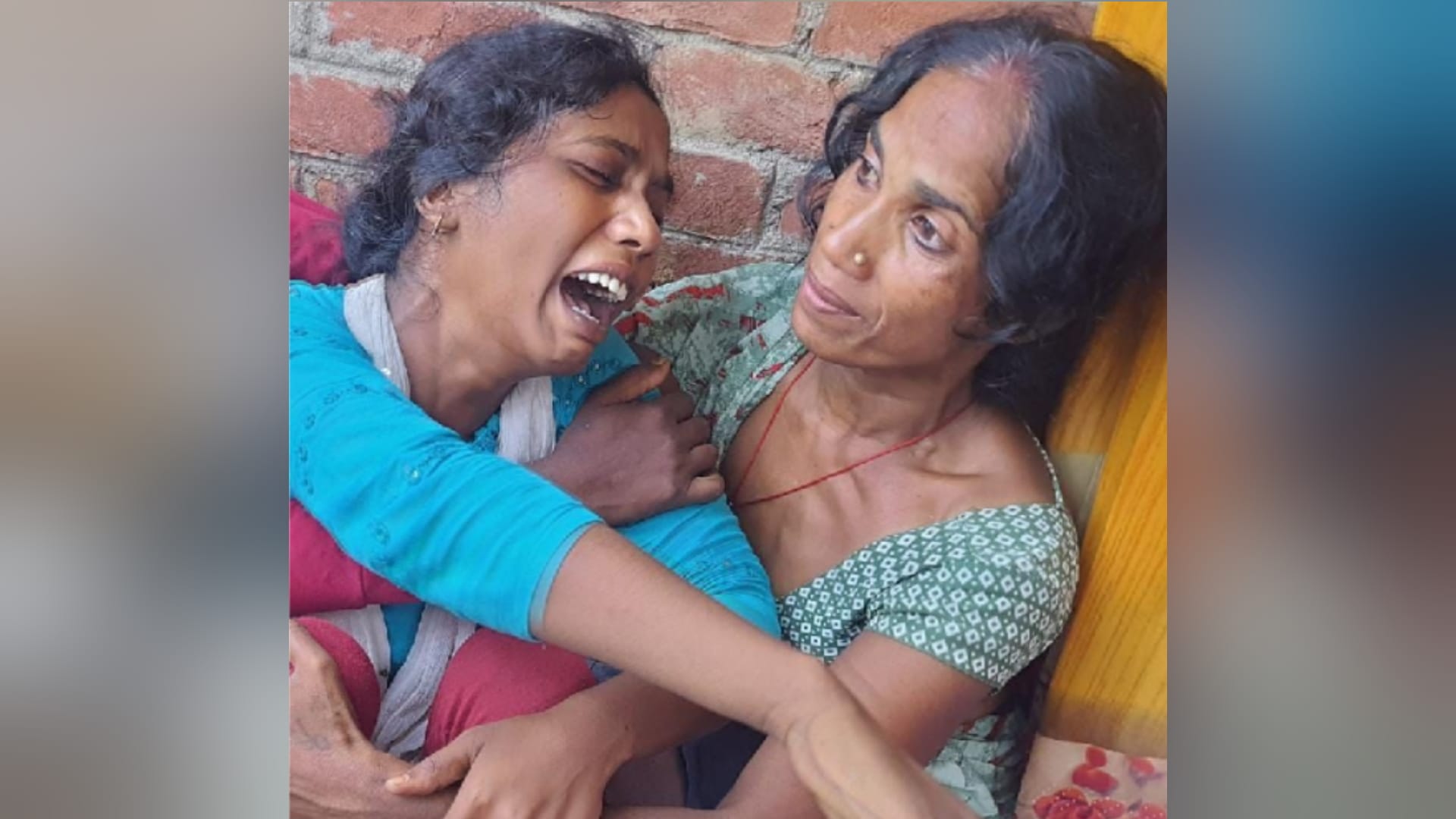 Kanpur road accident created chaos in Kortha village Dead bodies were cremated at Deodhi Ghat