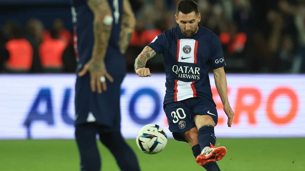 Lionel Messi excellent form continues, scored the first goal for PSG, Mbappe won