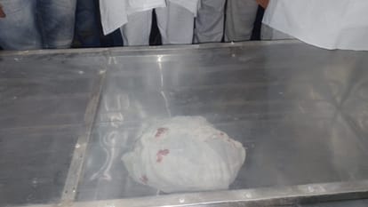 Meerut Deepak Murder Case: severed head of Deepak reached in village after murdered