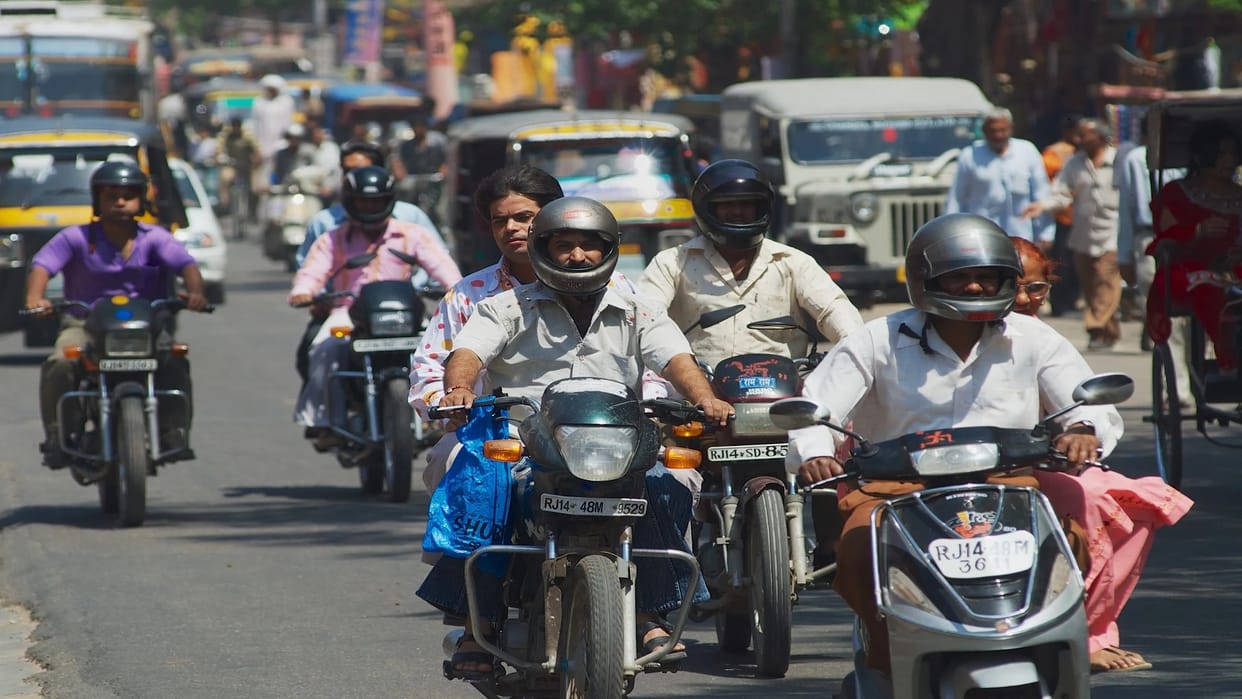 Helmet is Mandatory for Two-wheeler in Madhya Pradesh News in Hindi