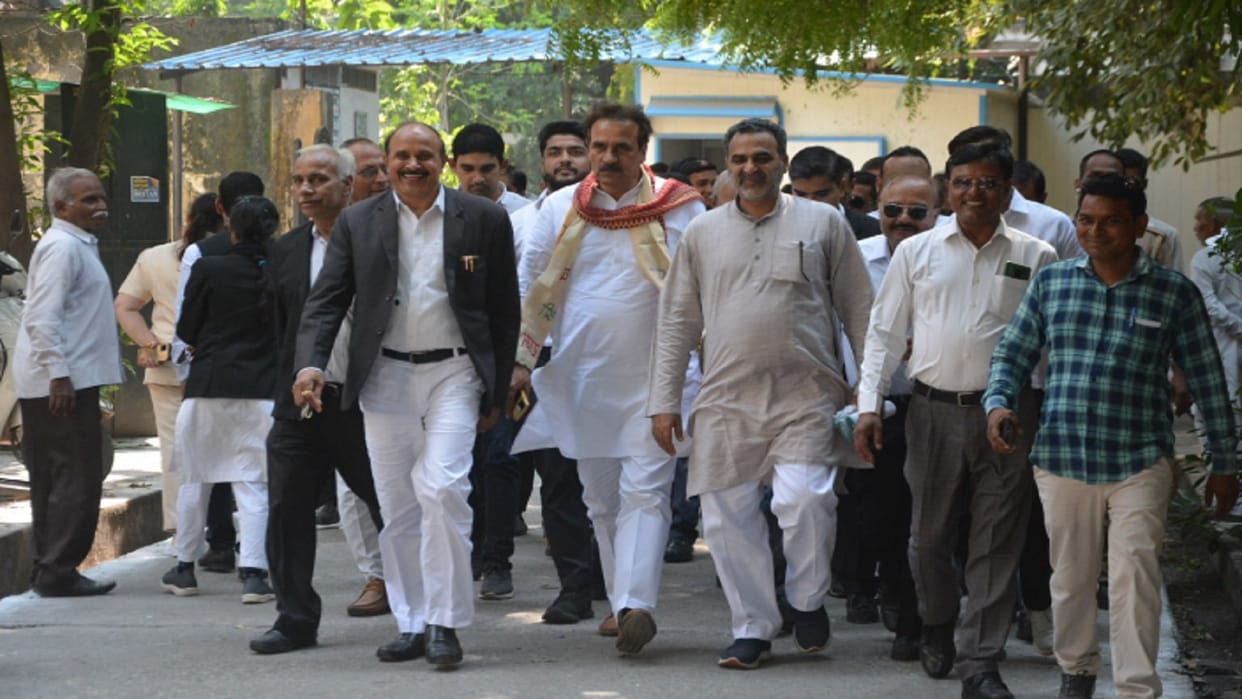 Minister Dr. Sanjeev Balyan appeared in court in Muzaffarnagar riots case
