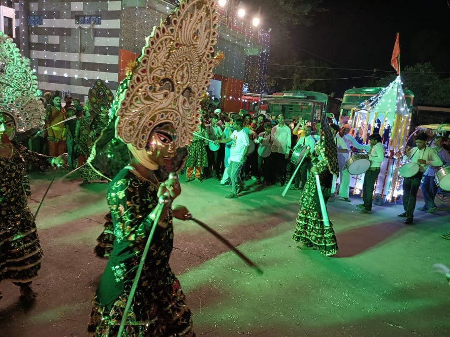 Shree Mahakali's cheers echoed in the city