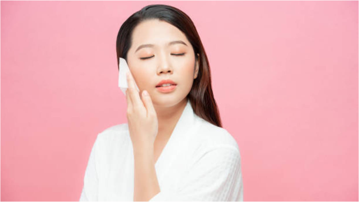 Face Serum Avoid These Mistakes While Applying Serum on Face Know Right Way to Use