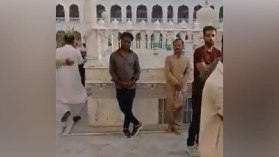 Film Actors shoots movie inside gurudwara in Pakistan while wearing shoes, BJP demands prompt action