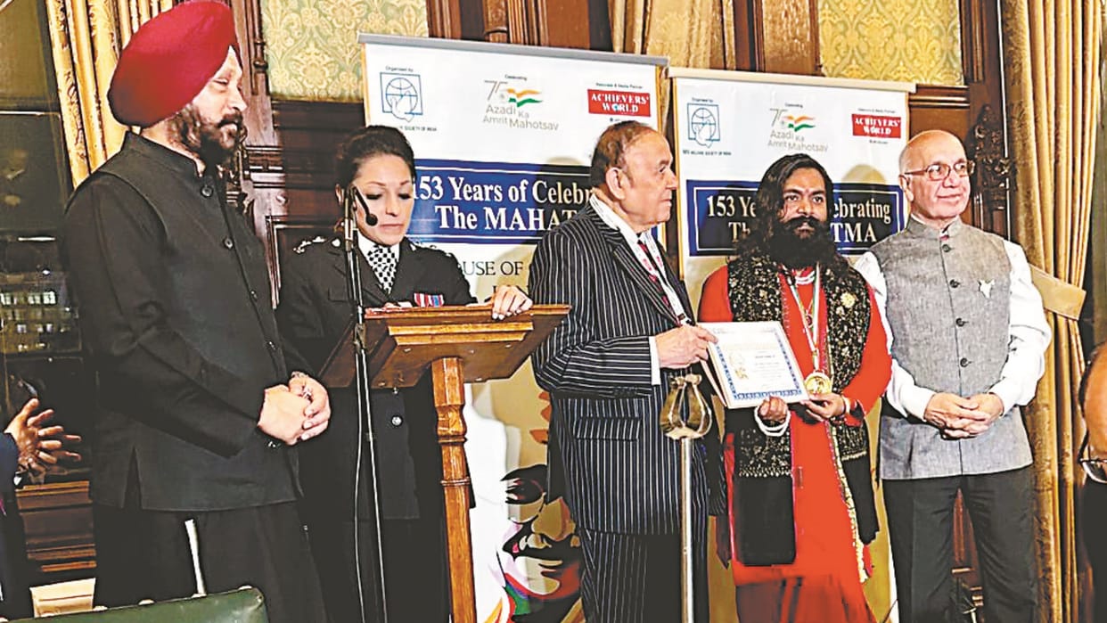 ramlok temple solan baba amardev honored in London
