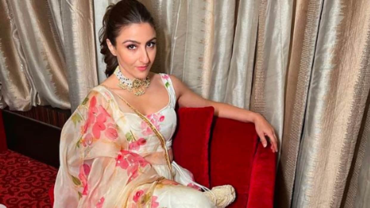 actress soha ali khan birthday know some unknown facts about saif ali khan sister
