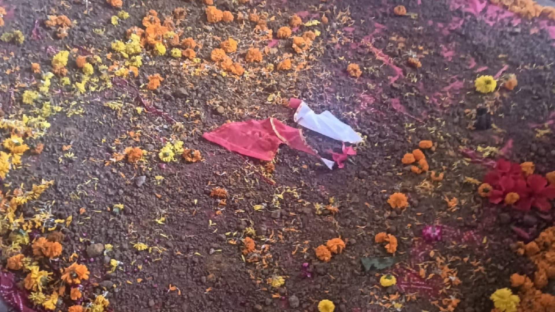 Baba Purushottamand came out of Bhoo Samadhi after three days claimed interview with Maa Durga in bhopal