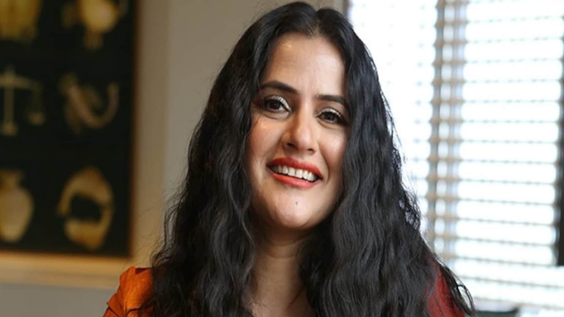 Sonya kaur Sona mohapatra tweet on Me too Accused Sajid Khan entry on Bigg boss 16