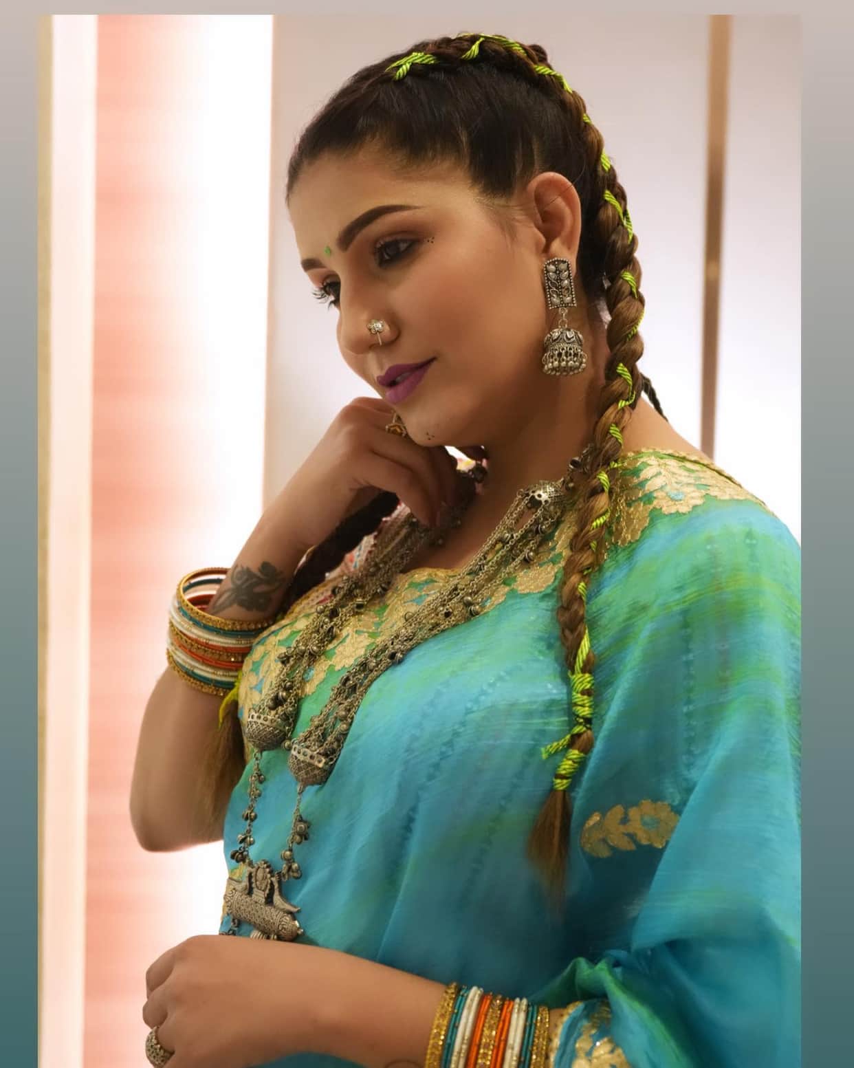 hariyanvi dancer sapna chaudhary latest photos in ethnic wear went viral on internet