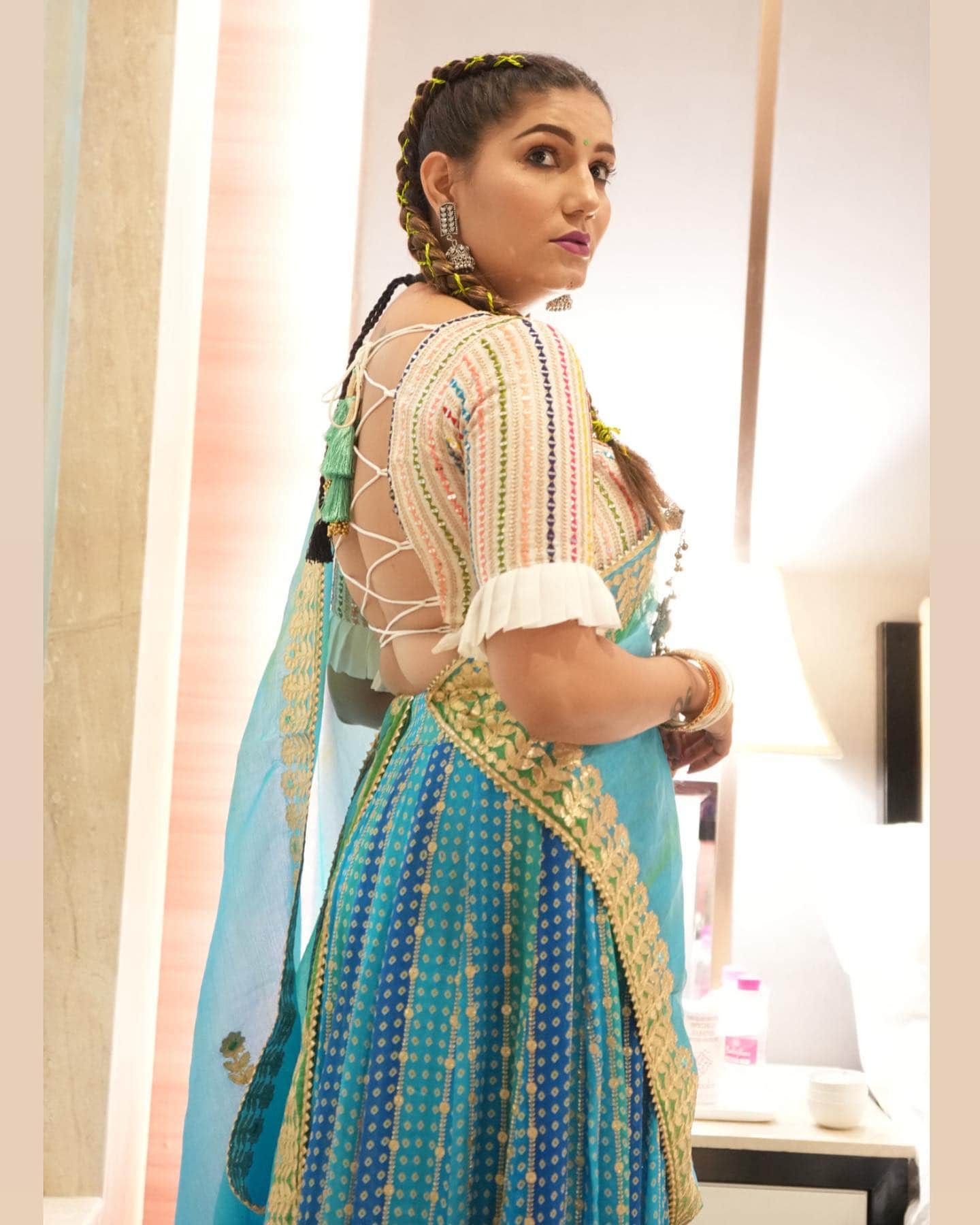 hariyanvi dancer sapna chaudhary latest photos in ethnic wear went viral on internet