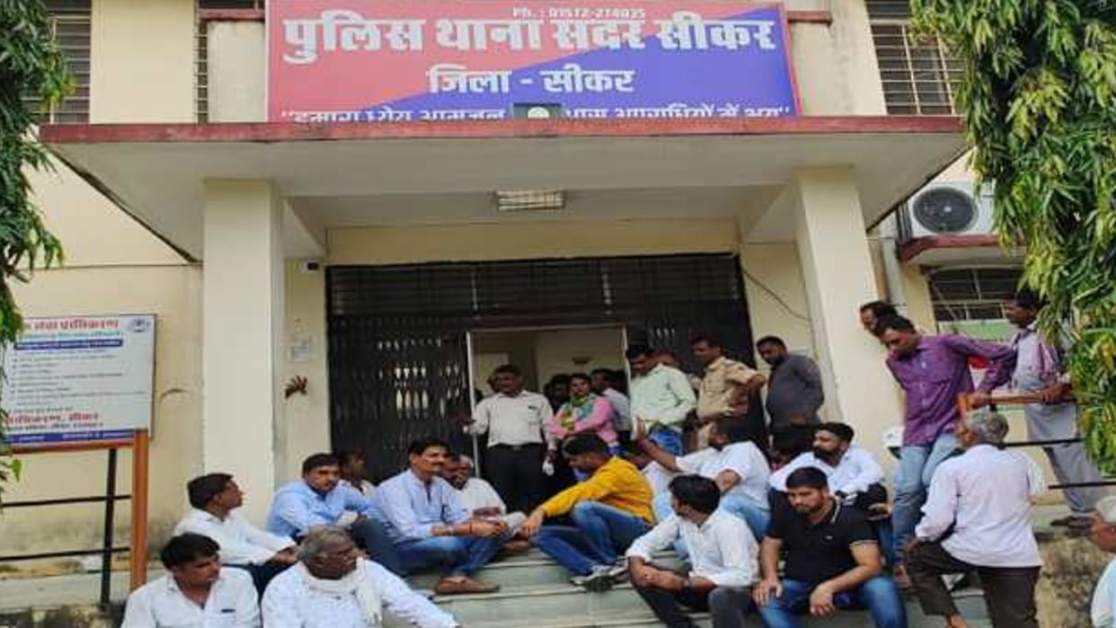 Girlfriend made obscene photo and video of boyfriend asked for 10 lakhs in Sikar