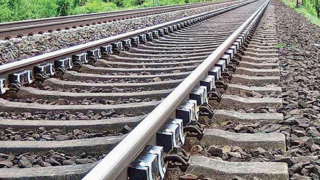Young man commits suicide by jumping in front of train