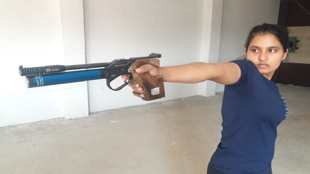 Baghpat: Farmer daughter winning gold medals from debt pistol