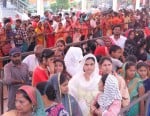 नवरात्रि अष्टमी पर मां बेल्हा देवी धाम में दर्शन को जुटी श्रद्धालुओं की भीड़। संवाद