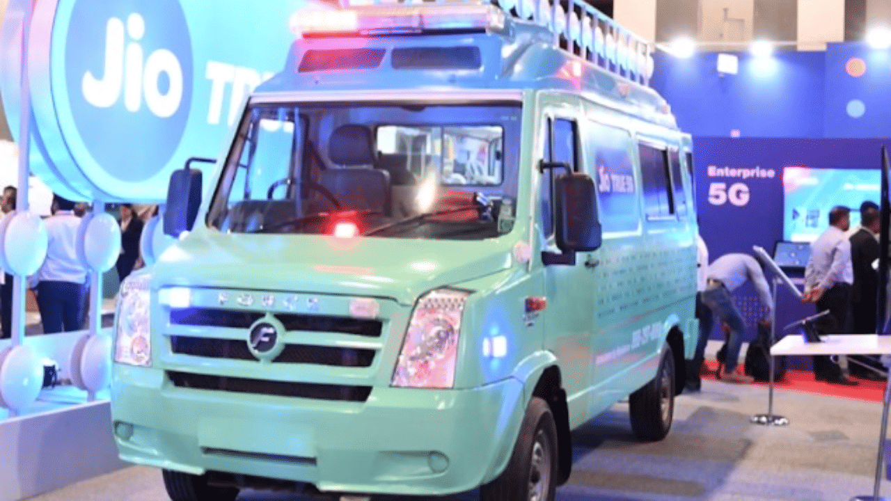 Learn how the benefit of 5G technology will be available in the ambulance, the patient's life will be saved