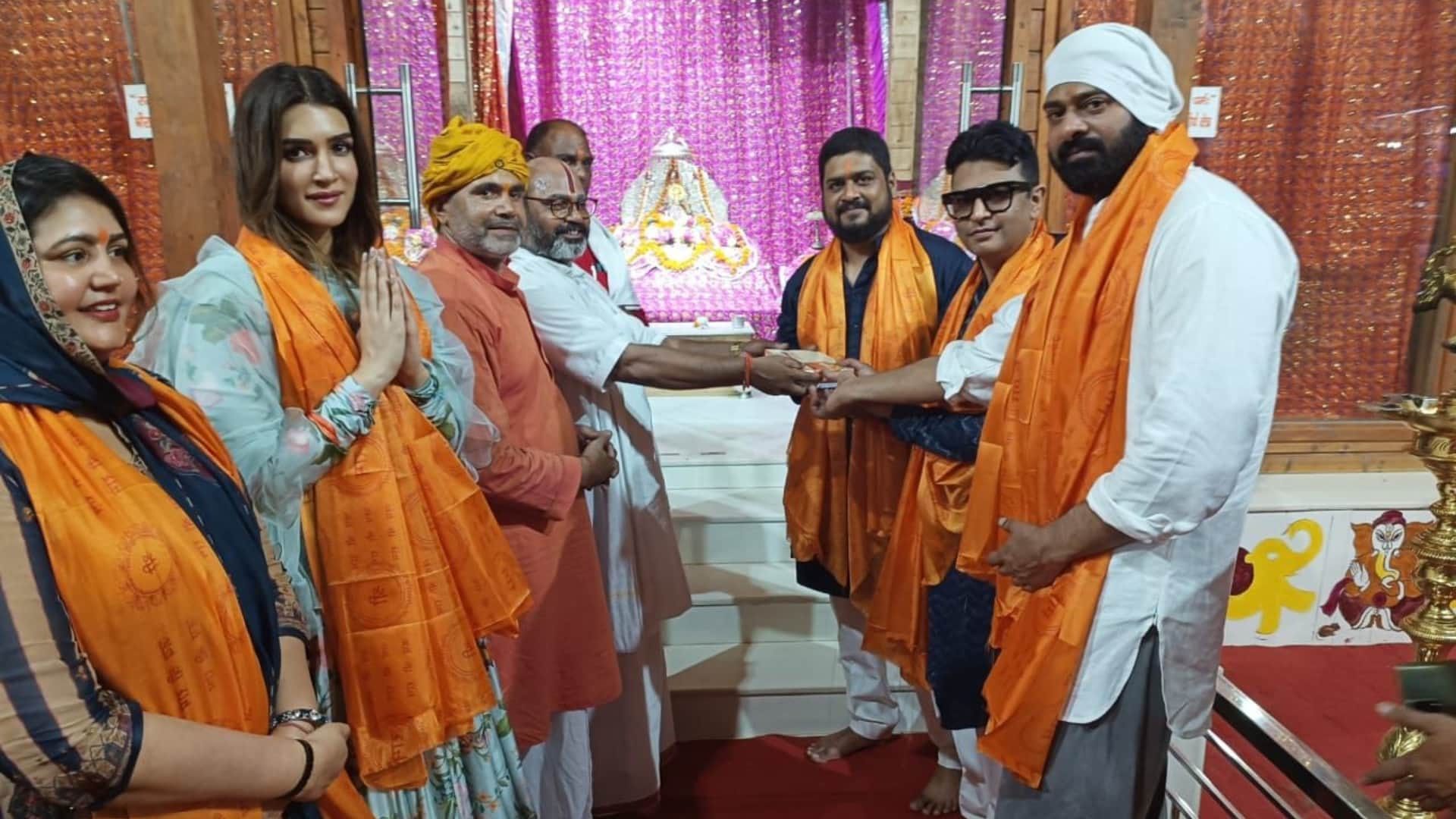 Adipurush Teaser Record: prabhas saif ali khan kriti sanon starrer created a record of 100 million views