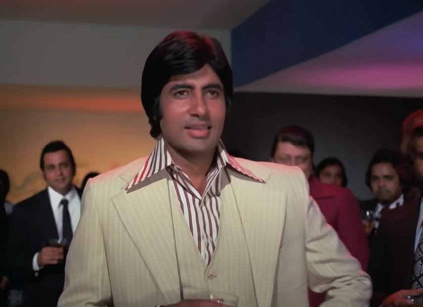 Bollywood Gossips amitabh bachchan don Khaike Paan Banaras Wala originally written for Devanand banarasi babu