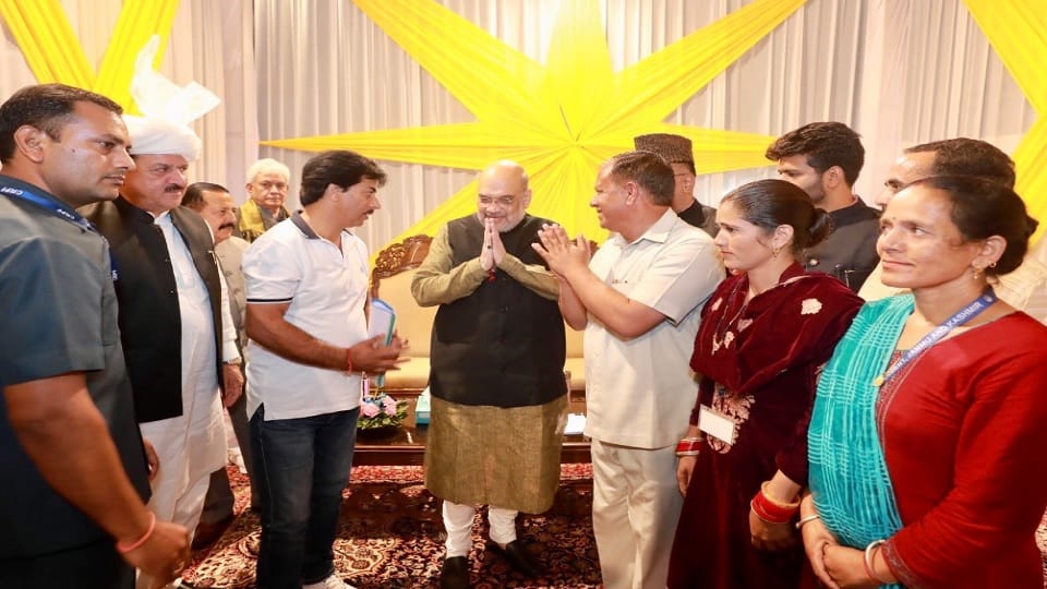 Amit Shah to Visit Mata Vaishno Devi Temple Perform Rally in Rajouri Jammu Kashmir News in Hindi