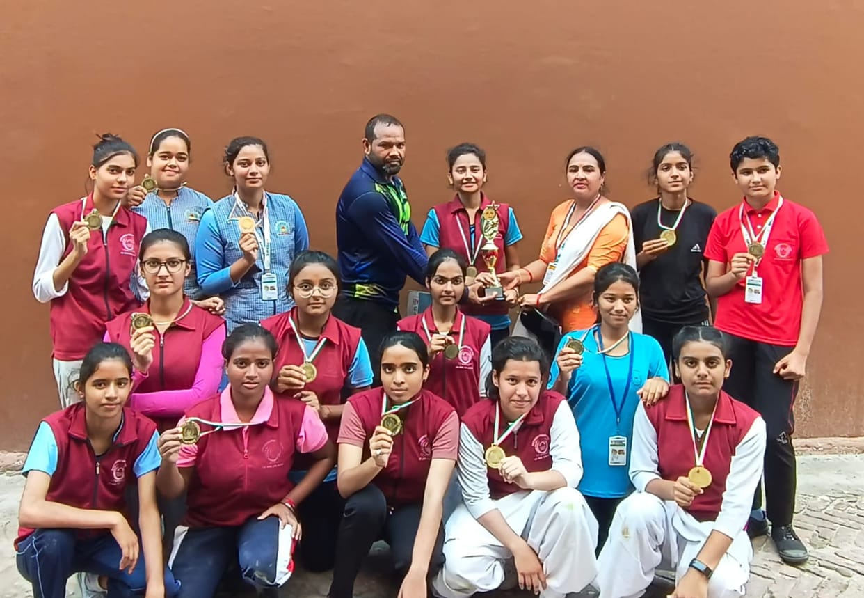 Green and Red House team won in Kho-Kho