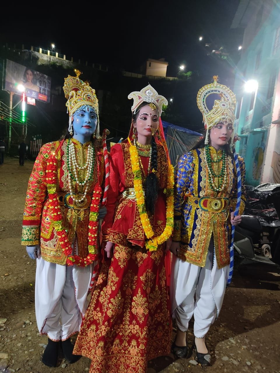 The acting of three real sisters wooed people