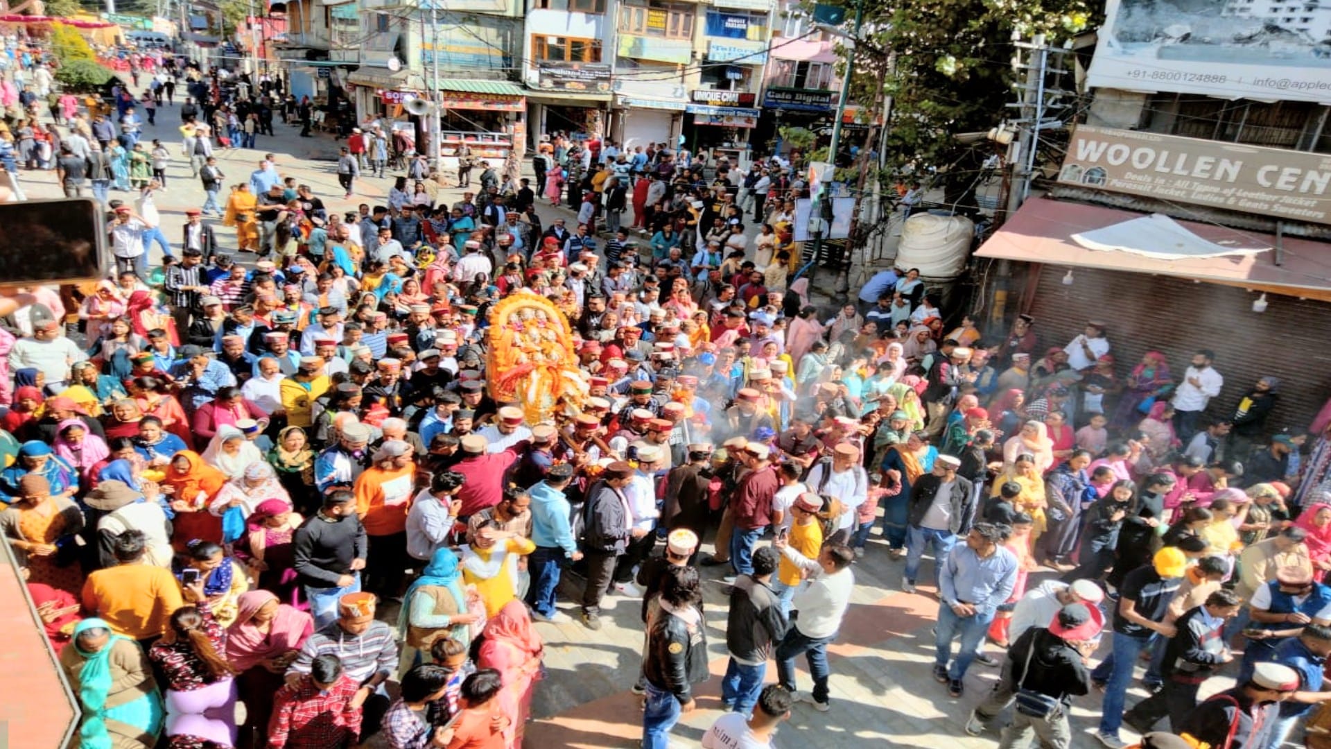 Devi Hidimba left for kullu Dussehra festival with grand Rath Yatra, hundreds of devotees attended