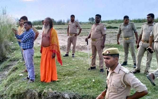Hardoi, Officers saw preparations for Chiasar Ganga Ghat