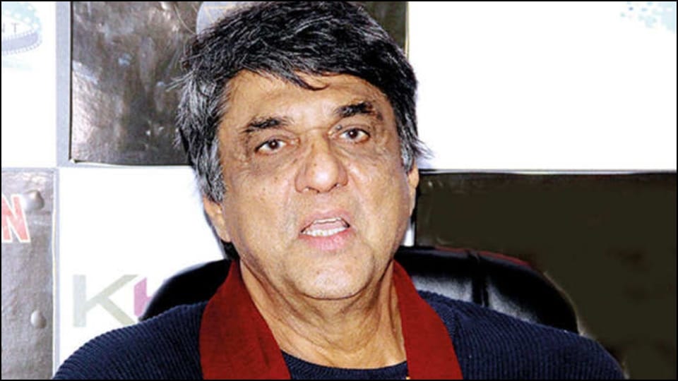Boycott Adipurush trend on twitter mukesh khanna react prabhas kriti sanon and saif ali khan film teaser