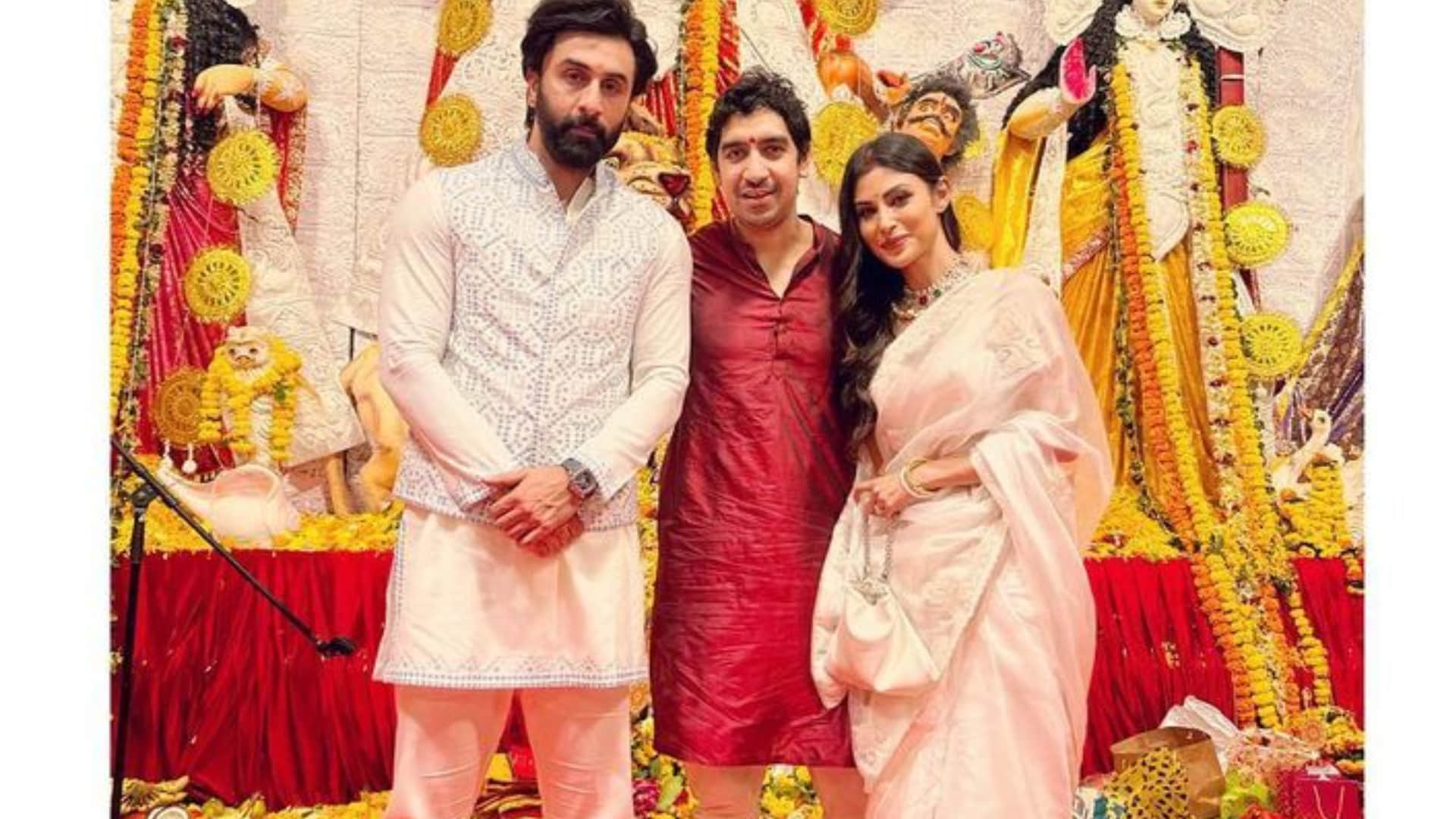rani mukherjee mouni roy kajol traditional best in durga puja pandal