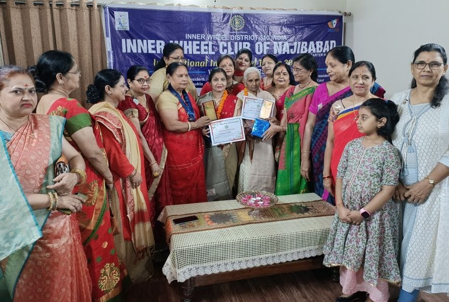 Innerwheel honored social workers