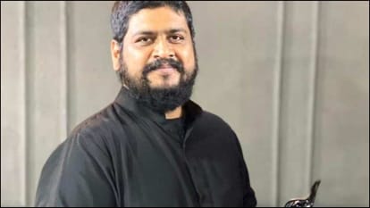 Director Om Raut Seeks Blessings Of Acharya Swami Avdeshanand Giri Ahead Of Adipurush Release
