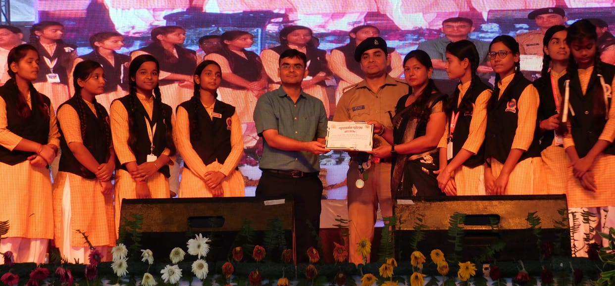 award ceremony in mahrajgang mahostava