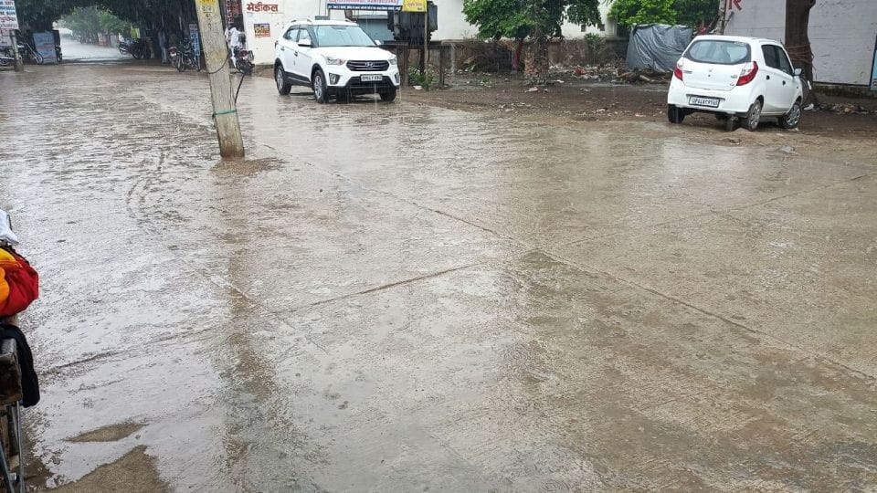Weather changed due to drizzle in Mainpuri