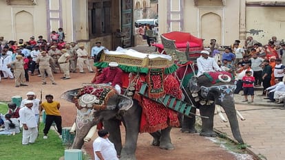 Varanasi News The first delegation of SCO reached Kashi the decorated elephants gave a grand welcome